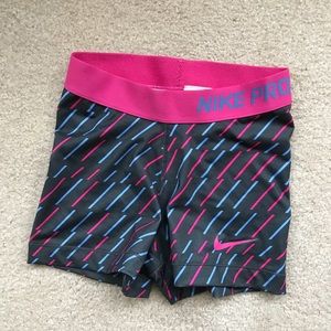 XS Nike pro